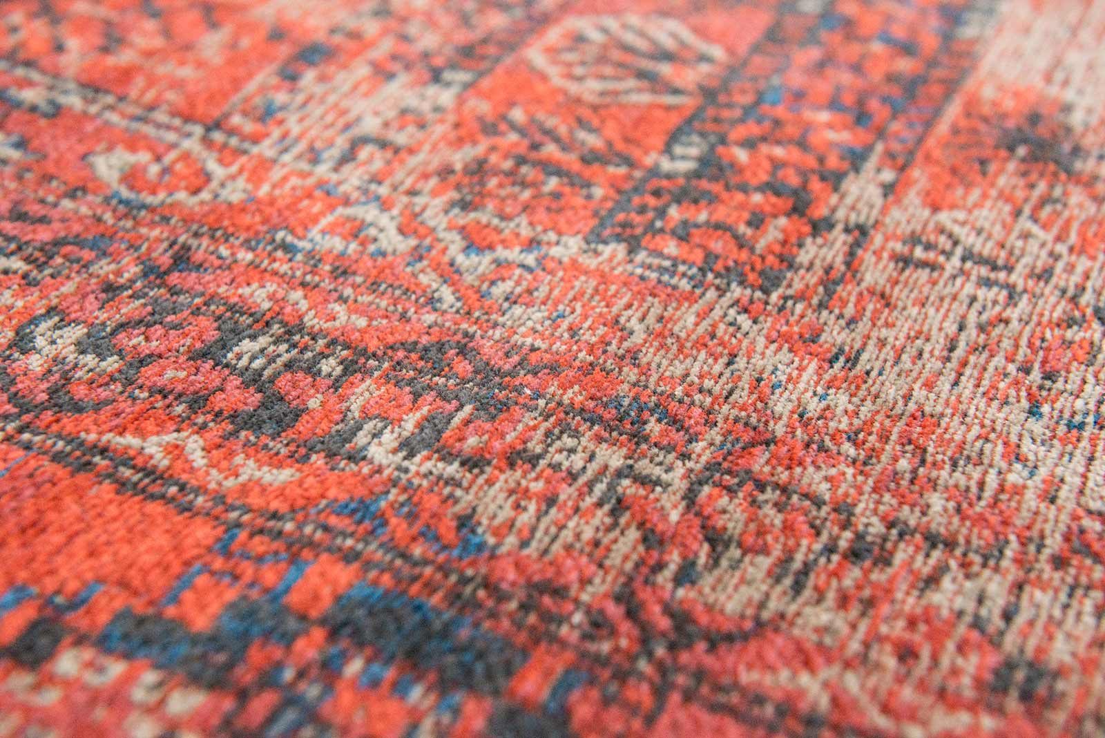 tapis Louis De Poortere LX8719 Antiquarian Antique Hadschlu 782 Red zoom