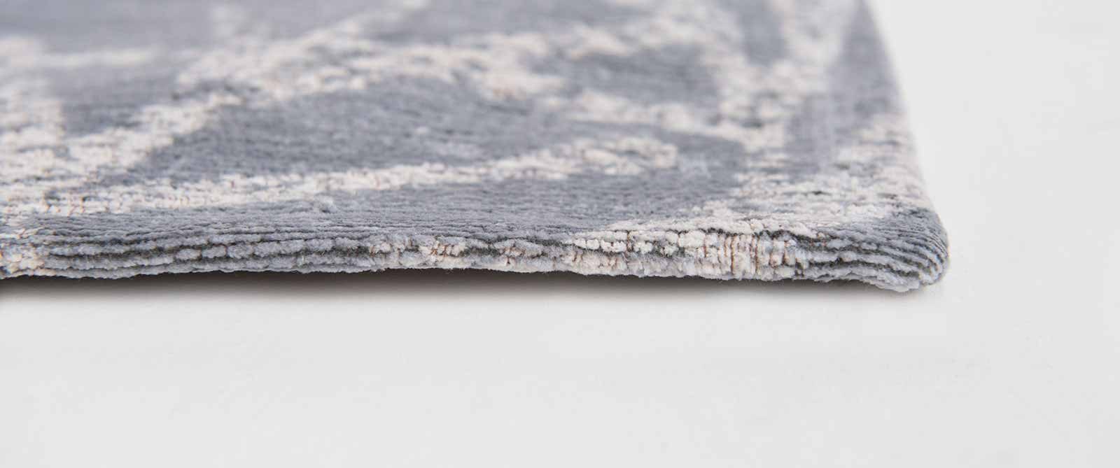 Louis De Poortere tapis Romo LX 8742 Lomasi Steelblue side