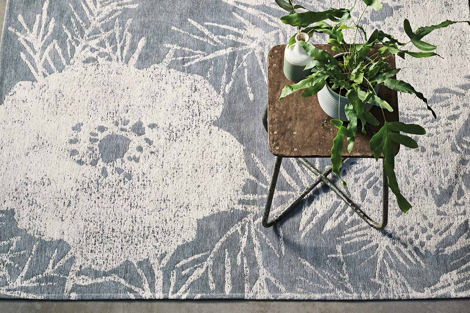 Louis De Poortere tapis Romo LX 8742 Lomasi Steelblue zoom