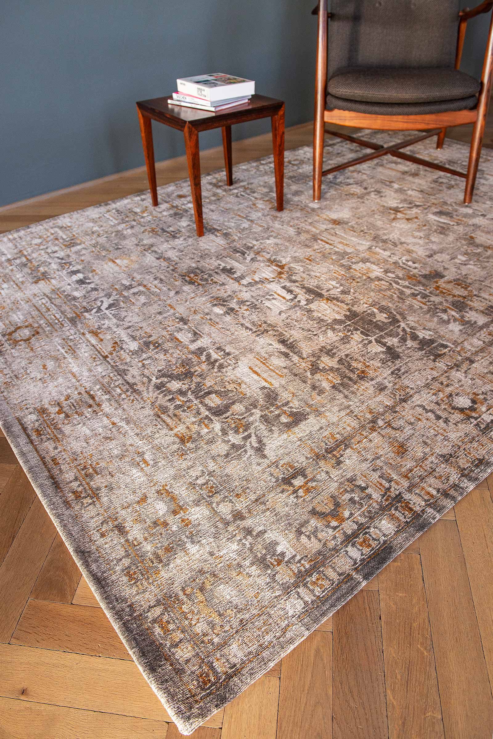 tapis Louis De Poortere LX 8884 Antiquarian Ushak Suleiman Grey interior 3